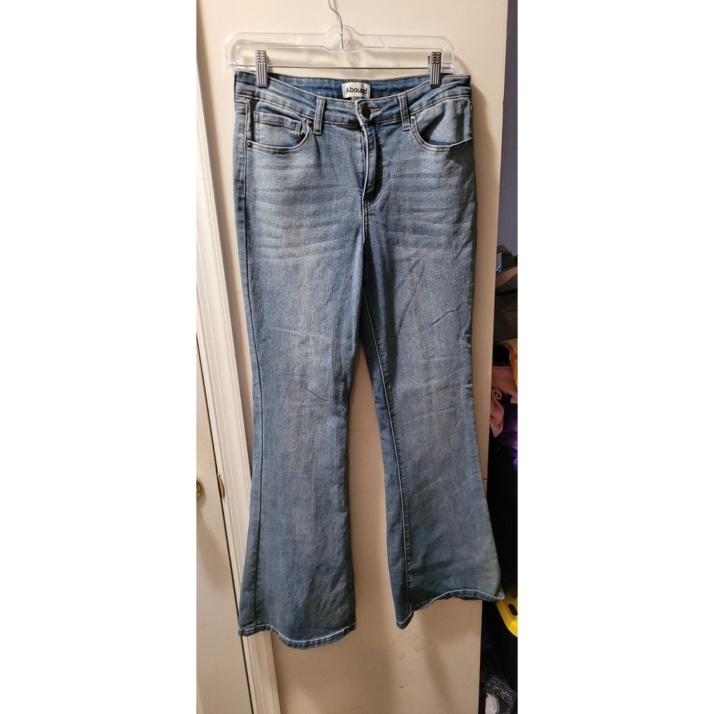 Good Used Condition Abound Mid Rise Flare Blue Jeans Size 30 Women's Denim